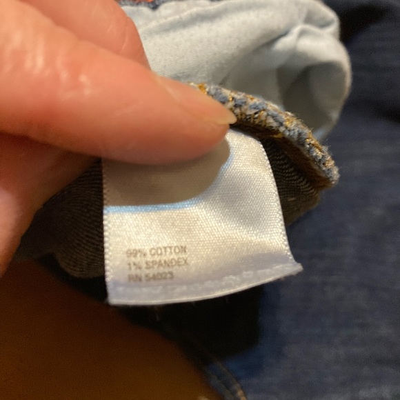 Ladies Size 24 Old Navy Plus Jean Long Cuffed Shorts - Picture 4 of 15